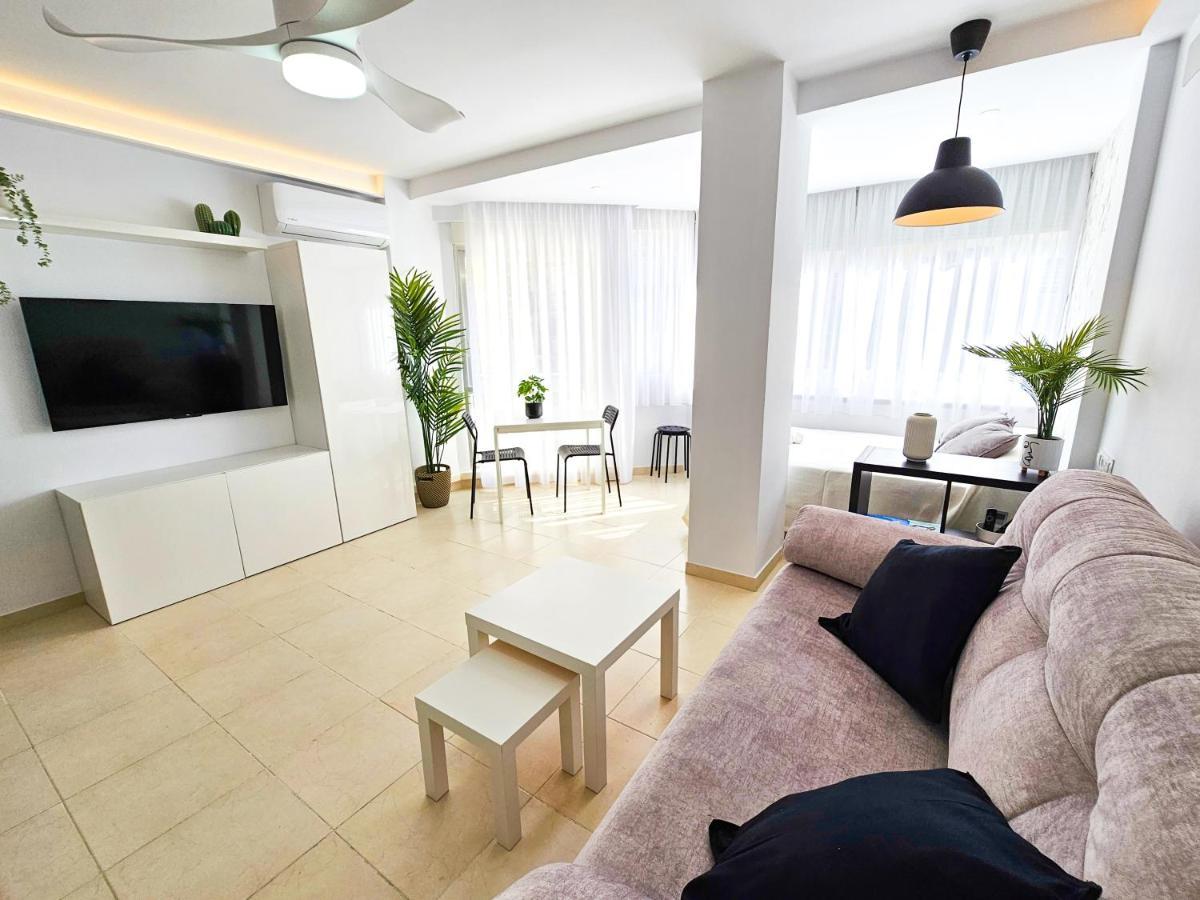 Estudio Vip Mediterraneo - Alojamientos La Torre Torre Del Mar Dış mekan fotoğraf