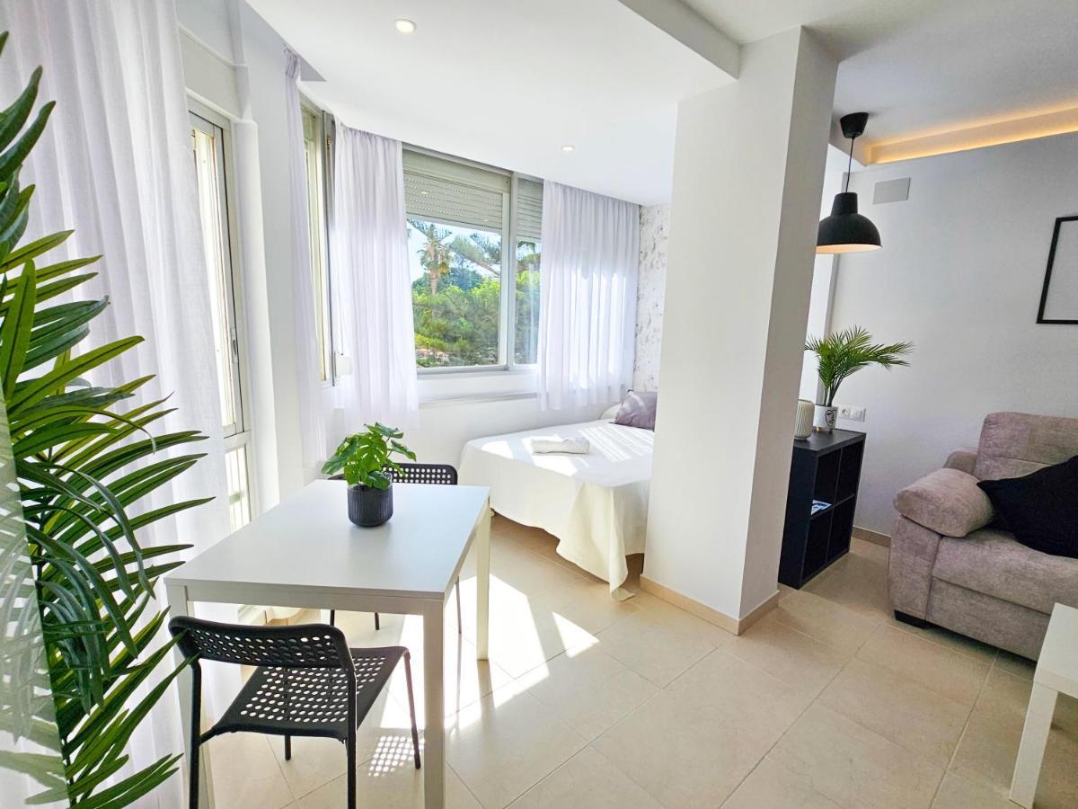 Estudio Vip Mediterraneo - Alojamientos La Torre Torre Del Mar Dış mekan fotoğraf