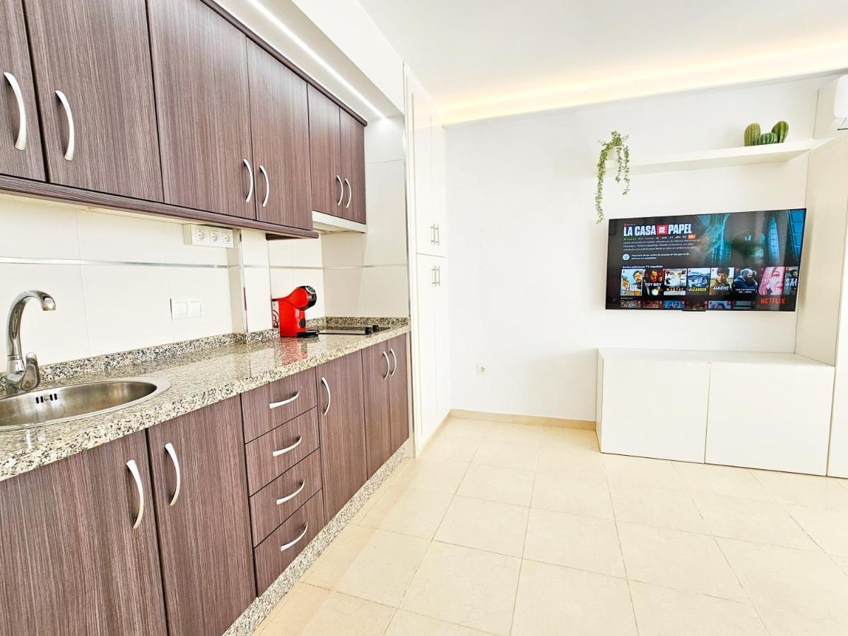 Estudio Vip Mediterraneo - Alojamientos La Torre Torre Del Mar Dış mekan fotoğraf